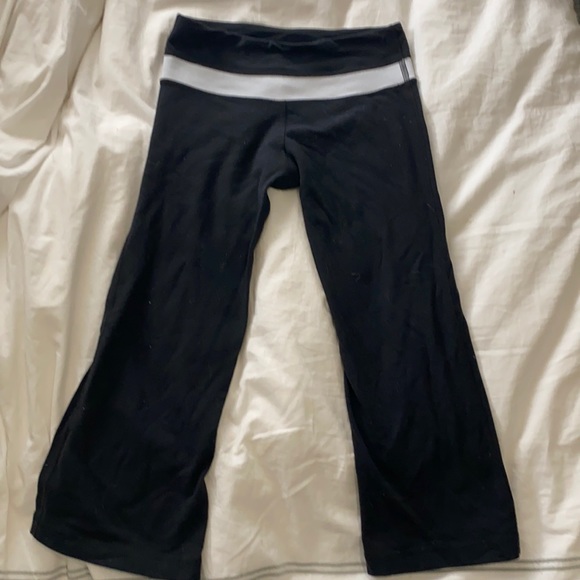 Lululemon yoga pants - Picture 1 of 4